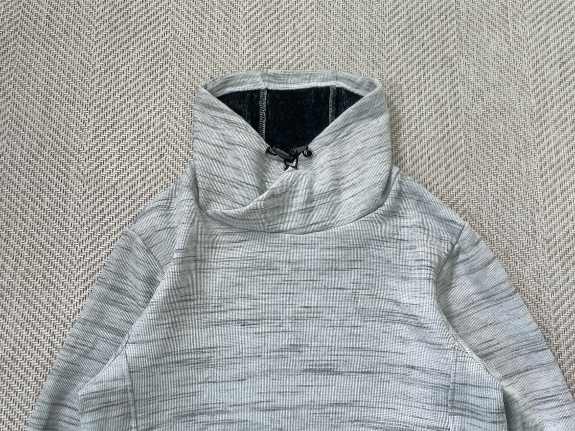 시멘틱디자인 하이넥 스트링 스웻 J03940 상품이미지2