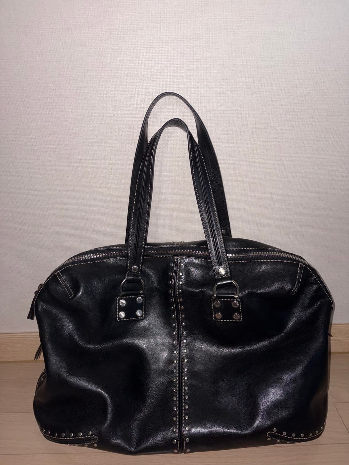 마이클코어스 y2k 스터드백 숄더백 빅 가죽 가방 상품이미지1