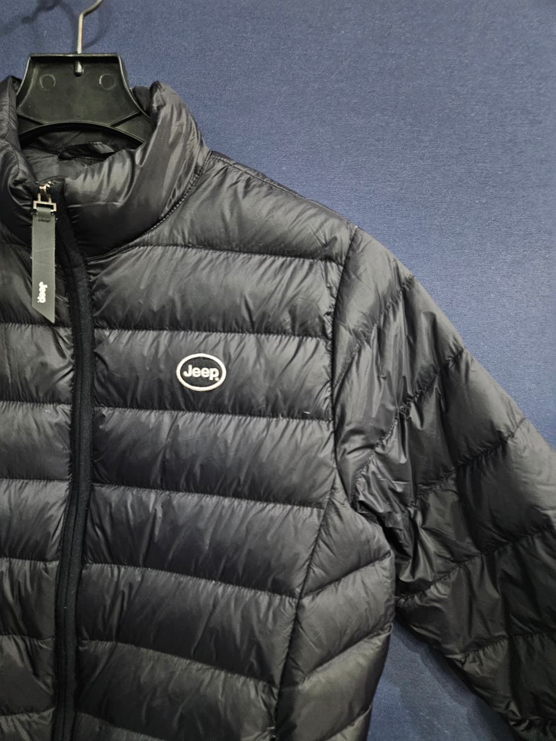 지프 블랙차콜 남성 95 덕다운 경량패딩  상품이미지4