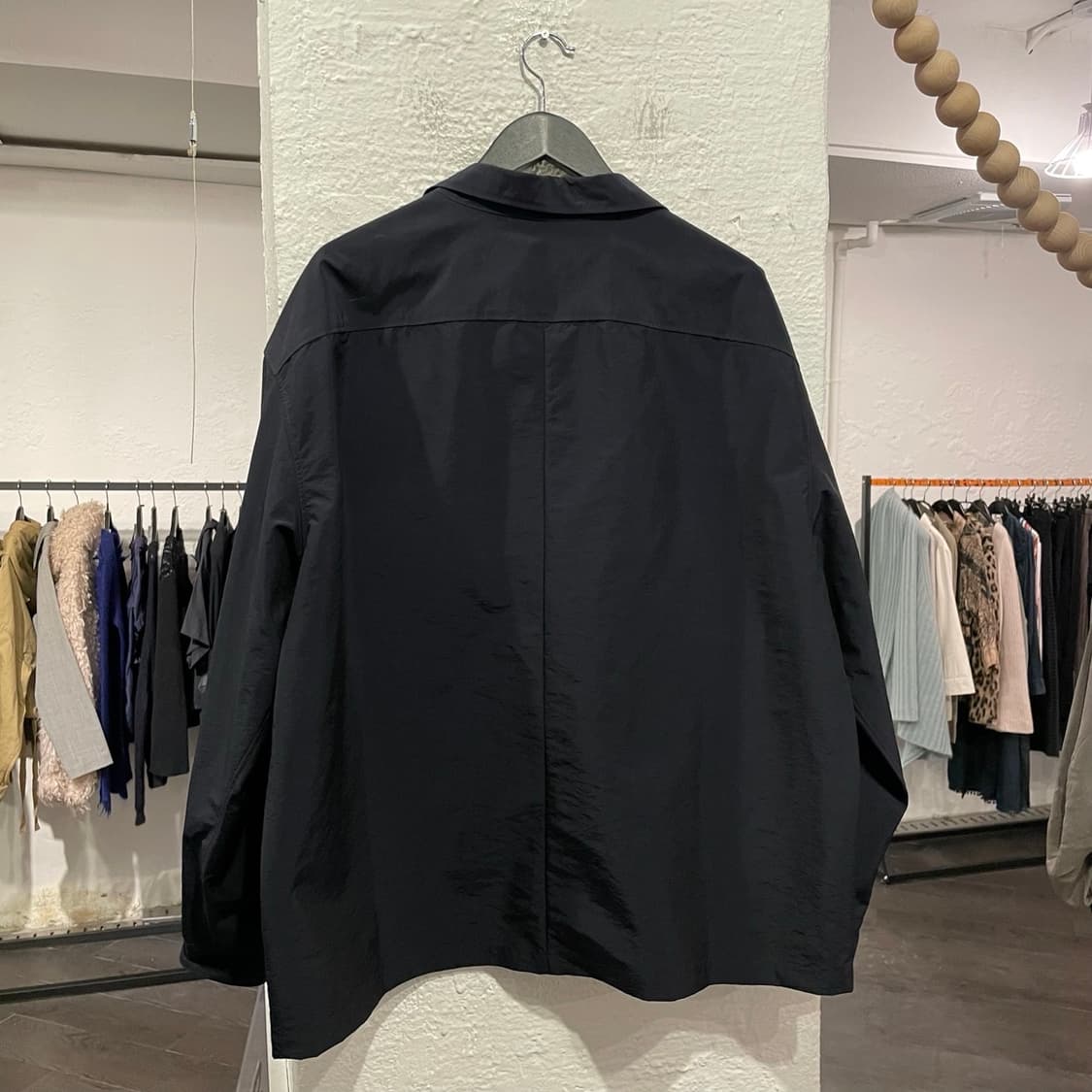 어콜드월 로고 셔츠 상품이미지3