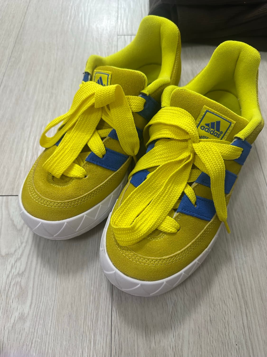 아디다스 아디매틱 브라이트 옐로우 블루 상품이미지2