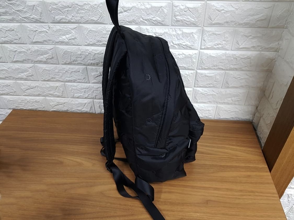 이스트백 남성 백팩 (패딩 상태최상)  상품이미지3