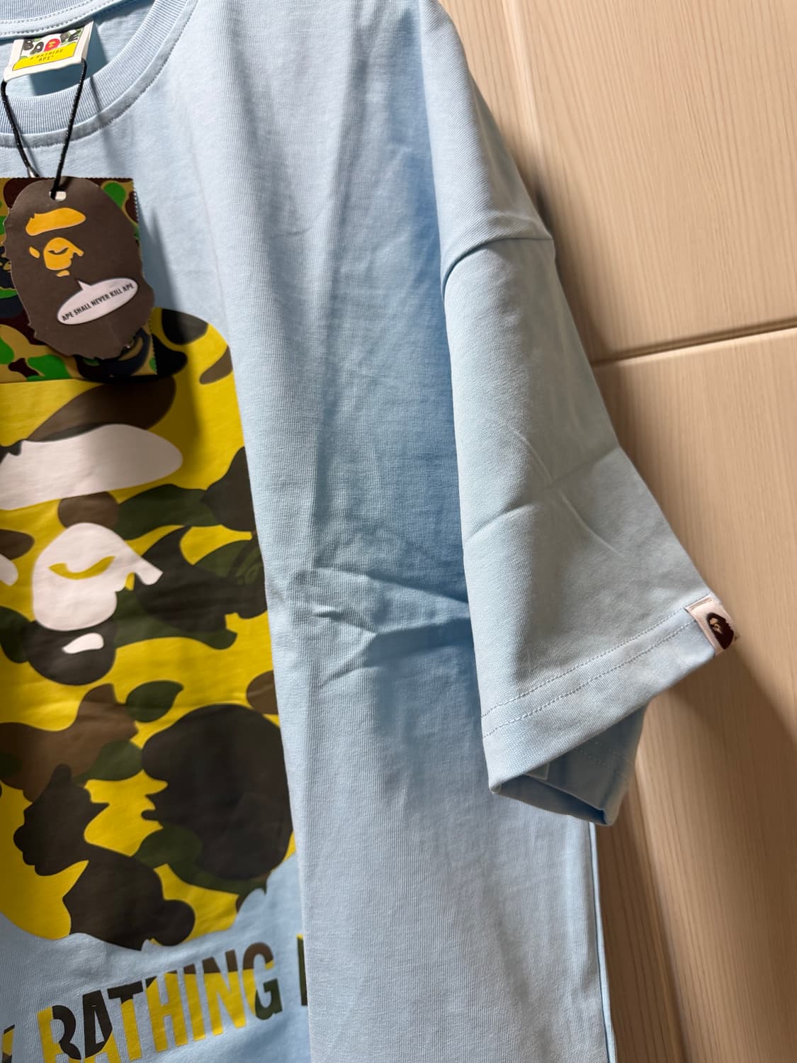 베이프 반팔 미착용 상품이미지2