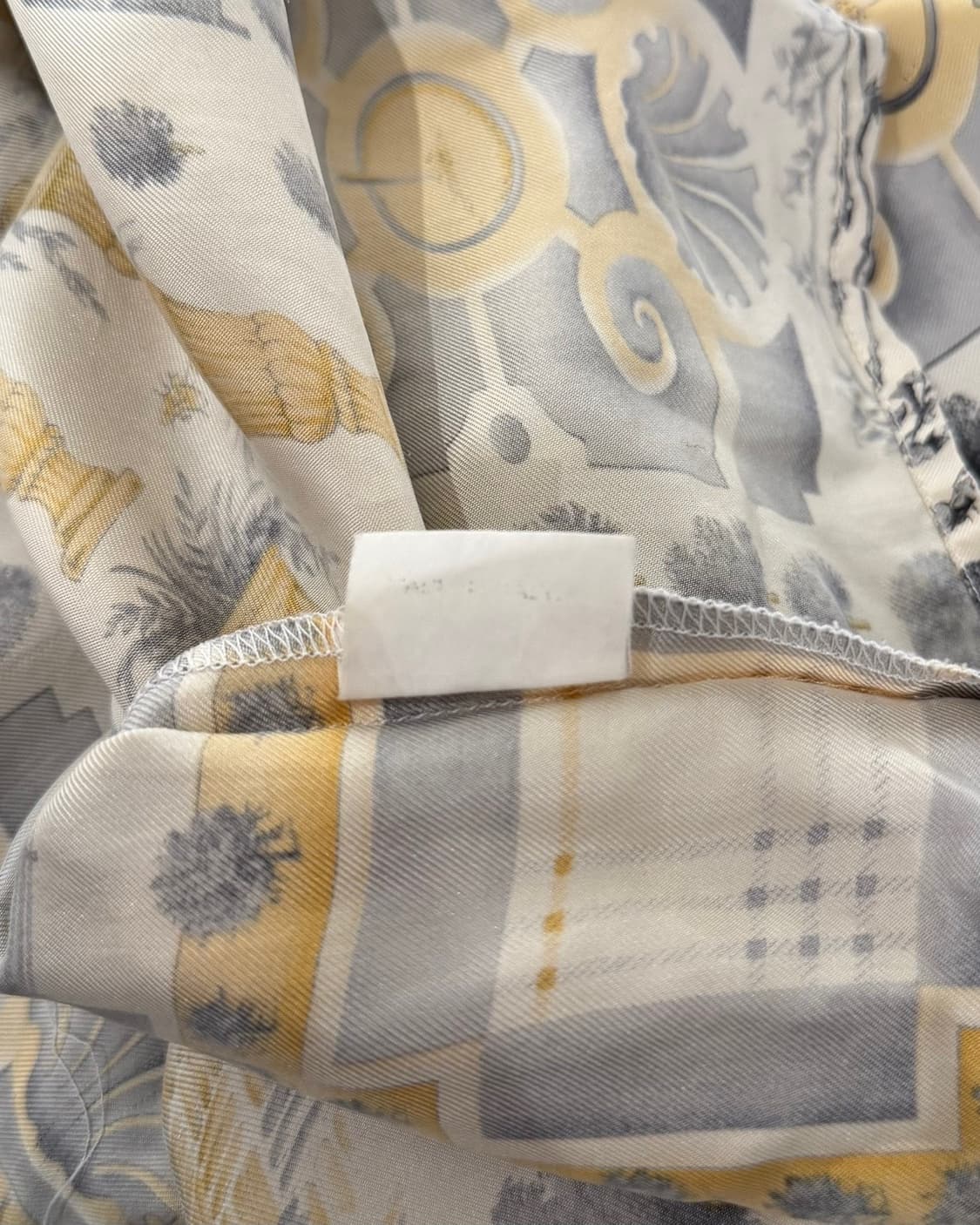 버버리 아이보리 옐로우 프린팅 셔츠  상품이미지9