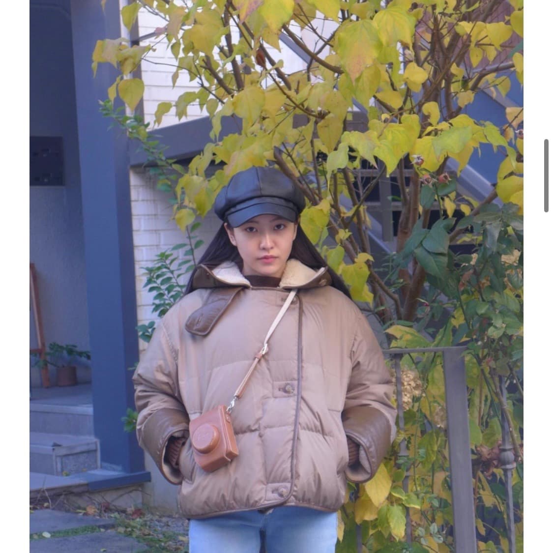 앳코너 패딩 예리 착용 상품이미지3