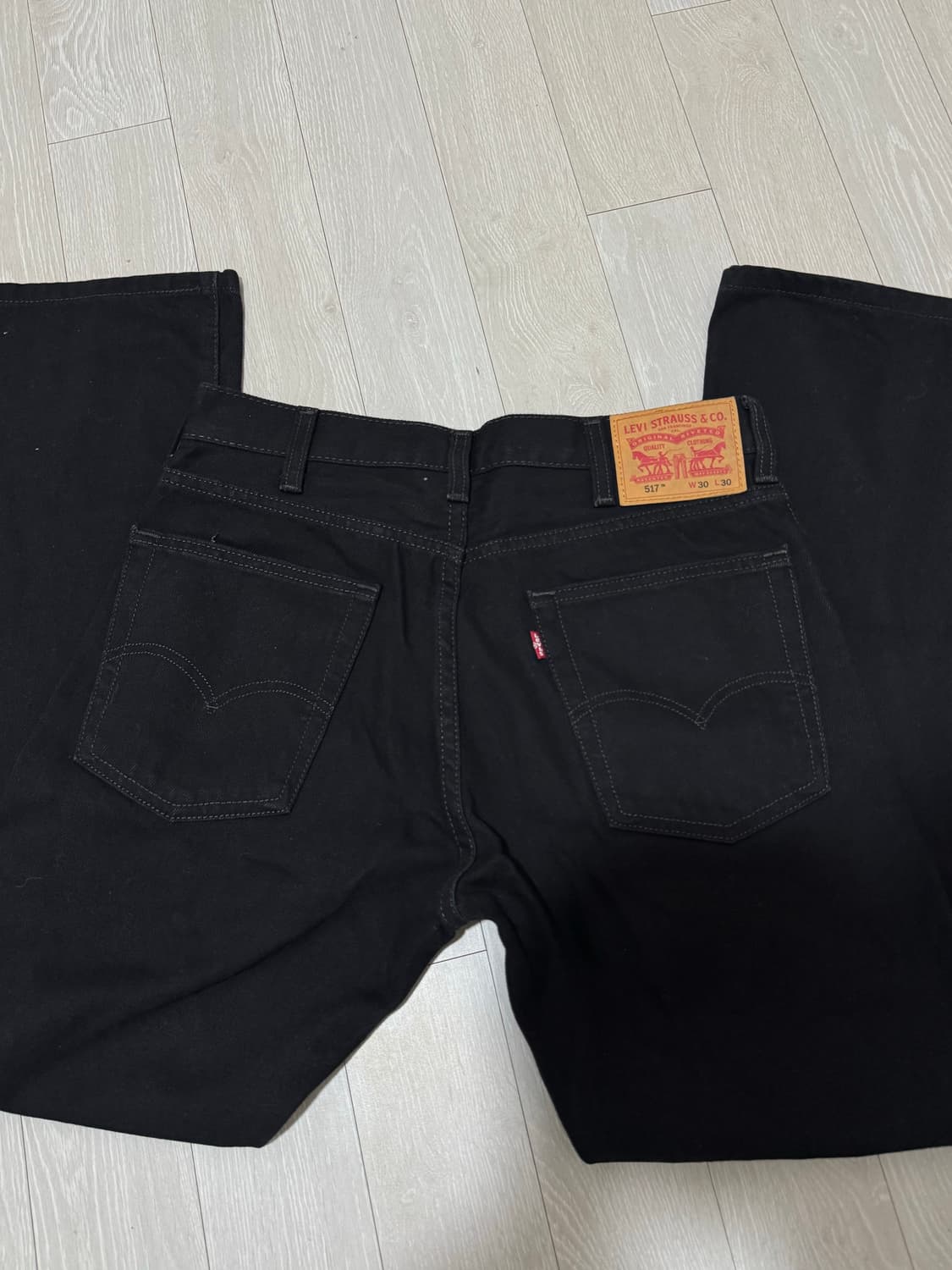 리바이스 517 부츠컷 블랙 데님팬츠 상품이미지3