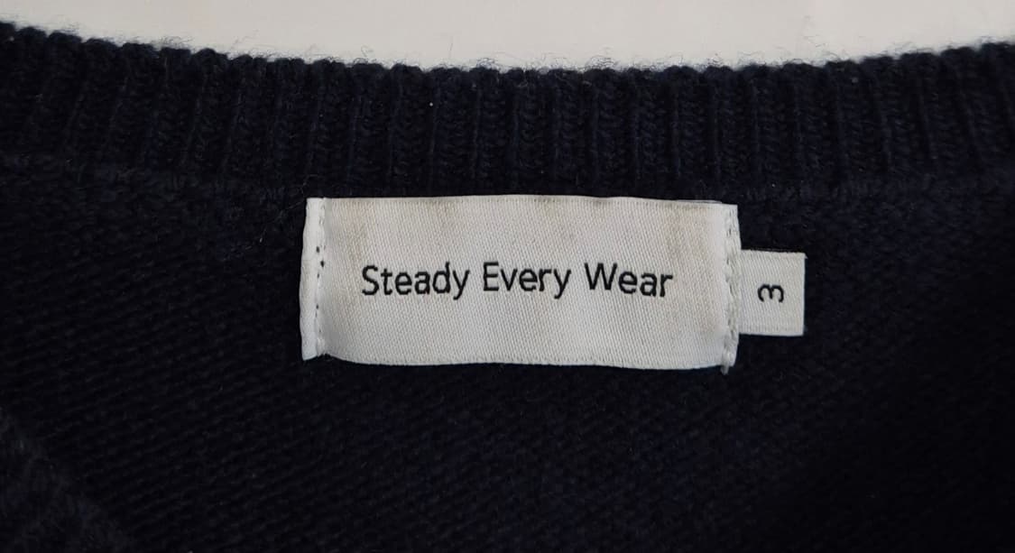 코지 울 캐시미어 브이넥 니트(다크 네이비) 상품이미지4