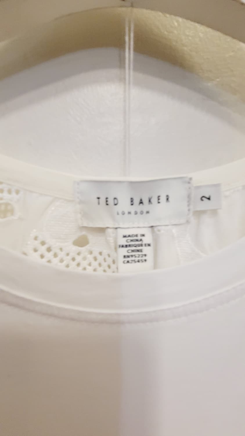 ted baker 펀칭 자수 유니크티. 오즈세컨 언발 쉬폰스커트 상품이미지4