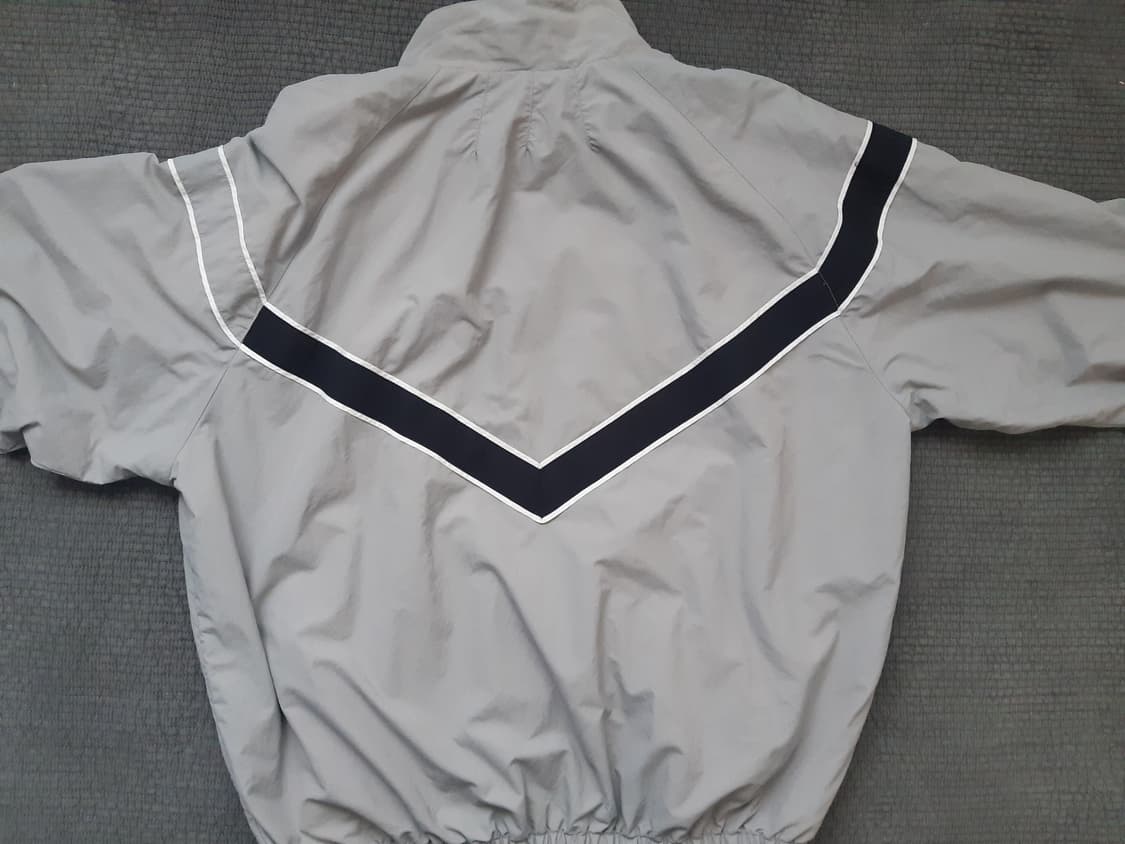 (안병웅 착용) 그레이 바람막이 자켓 상품이미지4