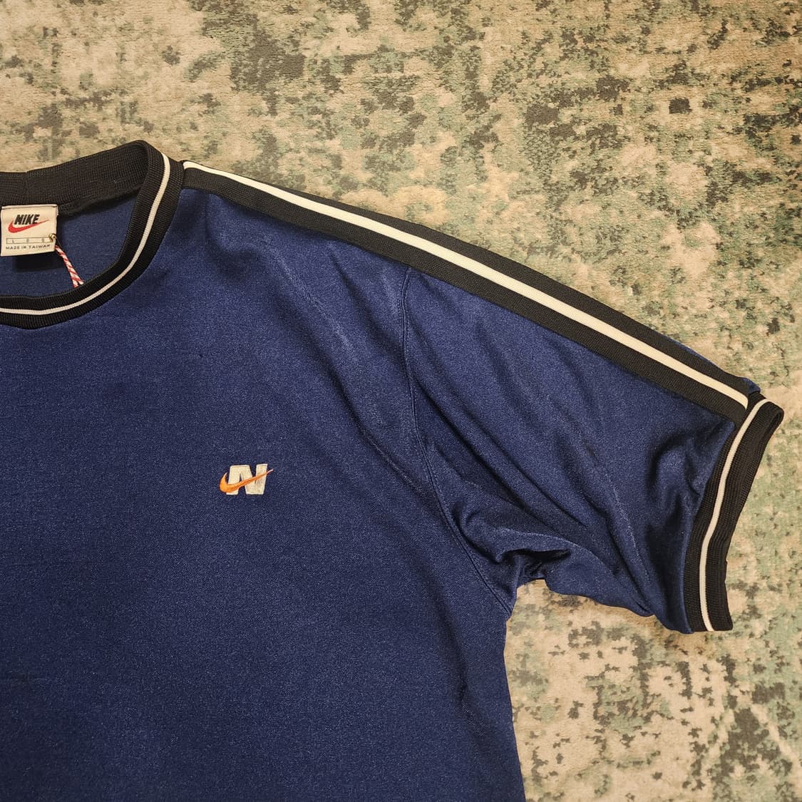 90s 제작 나이키 스포츠 반팔티 상품이미지4