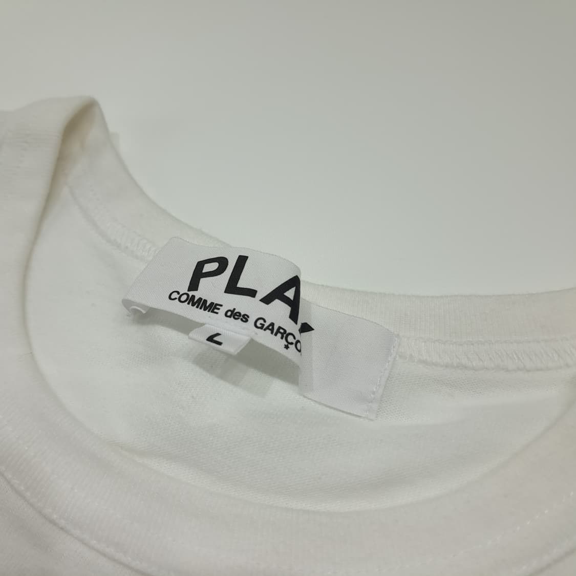 CK114 L 꼼데가르송플레이 일본판 빅하트 화이트 티셔츠 상품이미지3