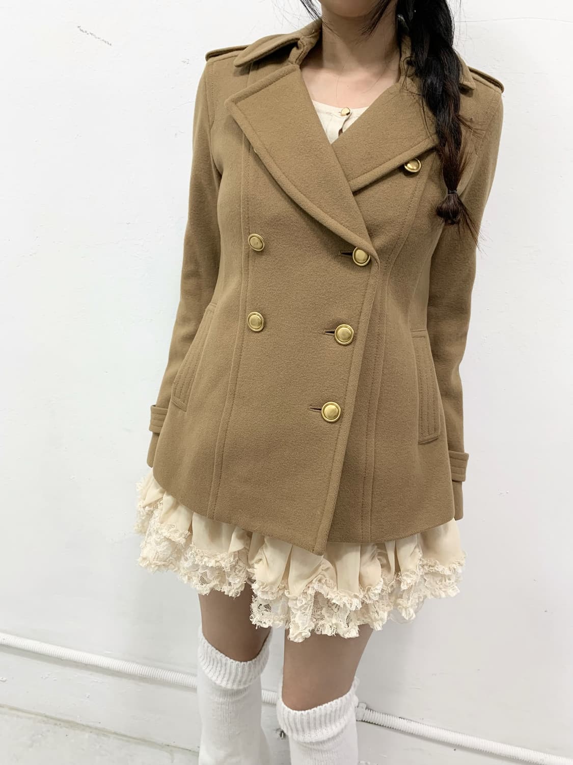 [LE SOUK] 라떼갸루 리락쿠마 숏 코트 상품이미지4