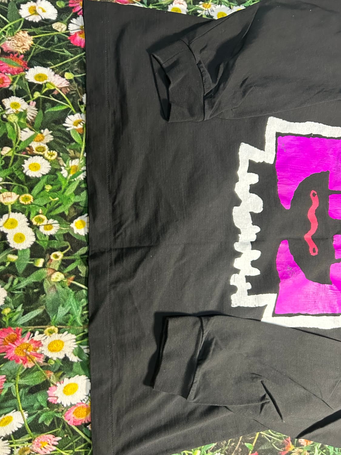 핑거프레스 도넛리벤지 핑크 플로이드 롱슬리브 3 상품이미지3