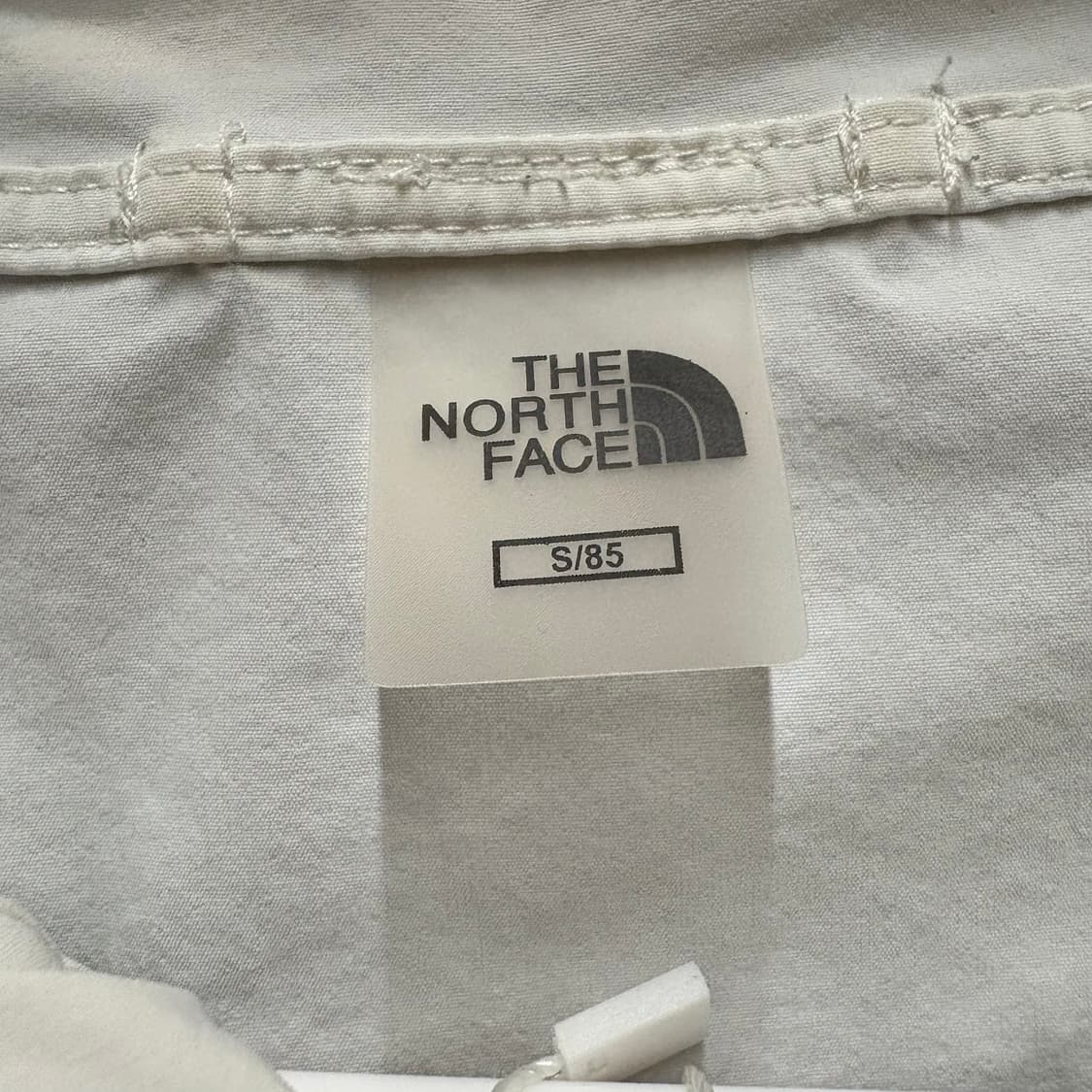 노스페이스 크롭 아노락 후드티셔츠 상품이미지2