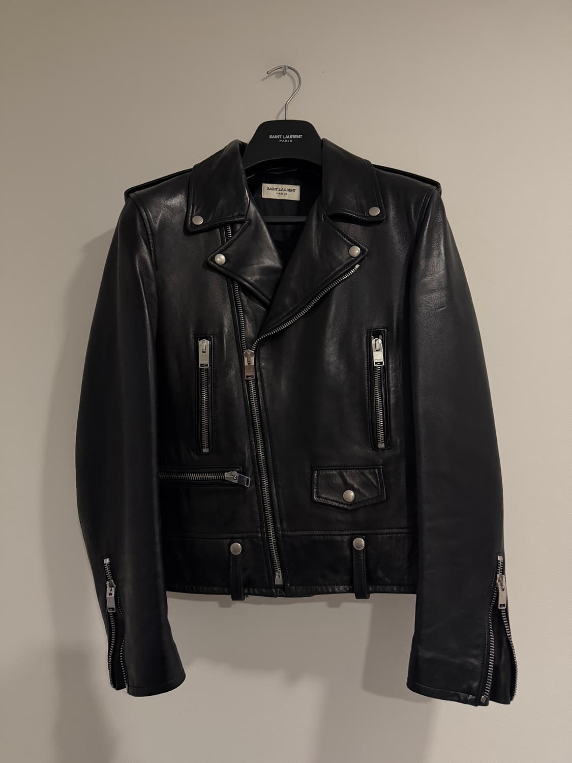 생로랑 L01 클래식 모터사이클 램스킨 레더 자켓 상품이미지1