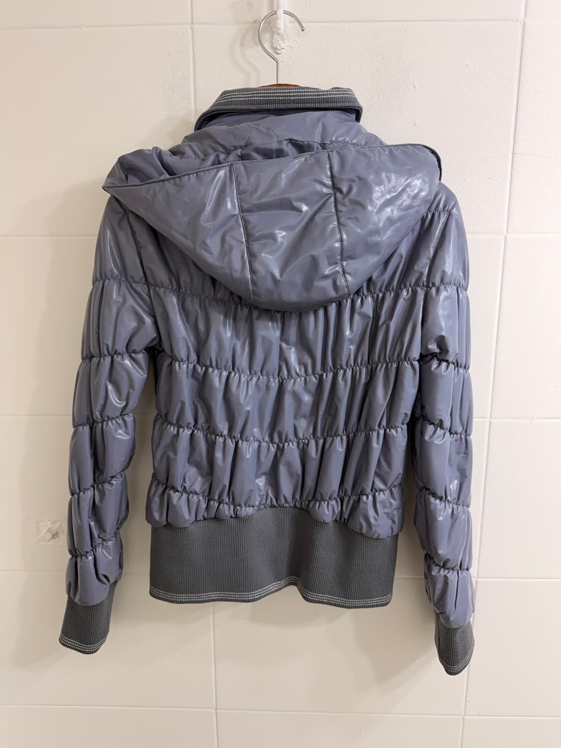 아디다스 코발트 쿨톤 블루 작사 글로시 패딩 상품이미지6