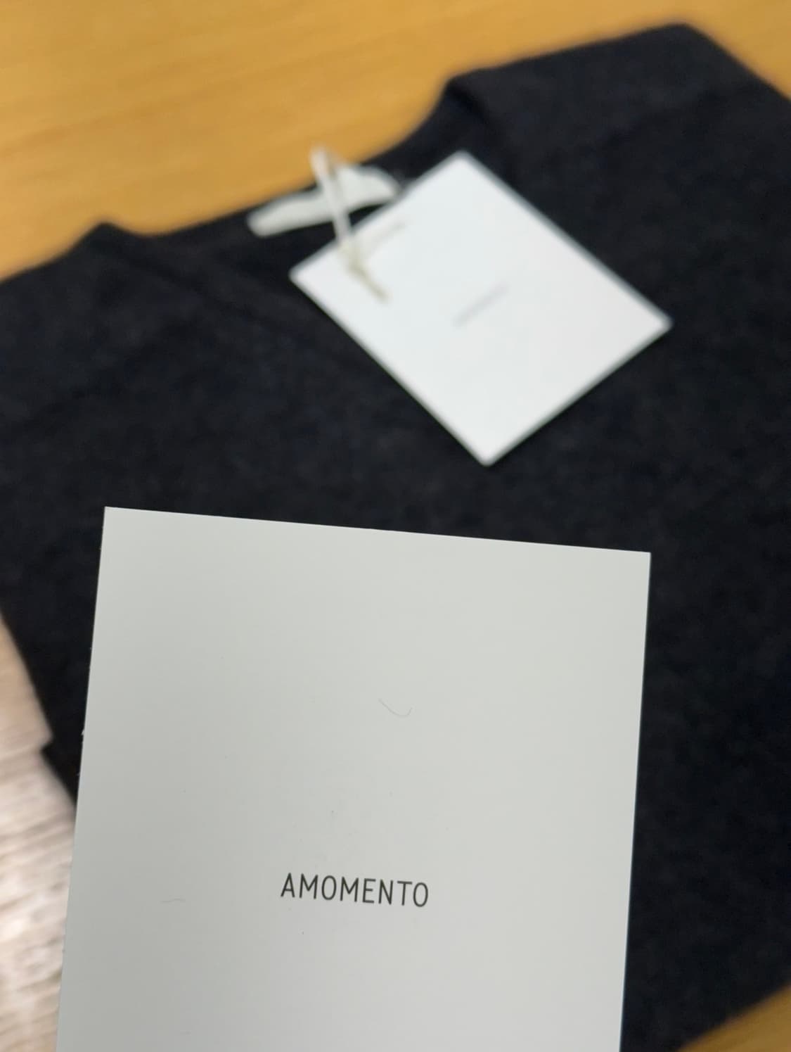 아모멘토 라쿤 브이넥 니트 m 상품이미지1