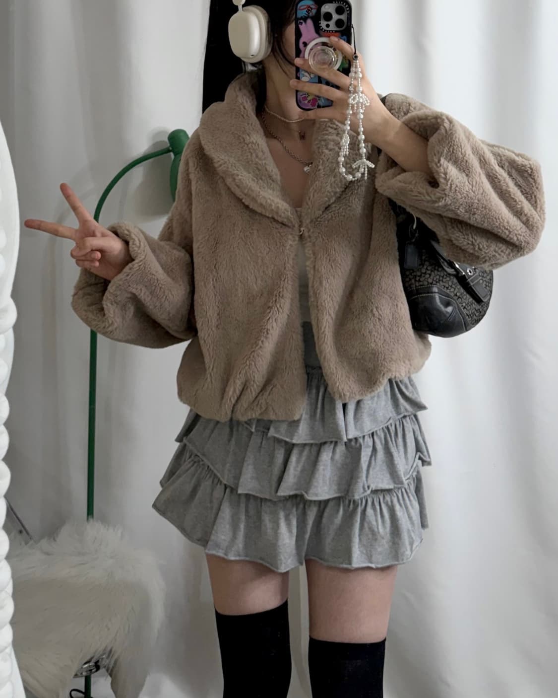 브라운 퍼 크롭 자켓 상품이미지1