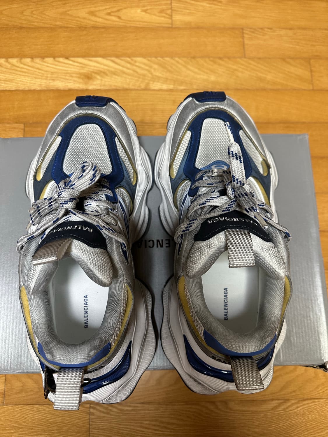 발렌시아가 카고 스니커즈 상품이미지2