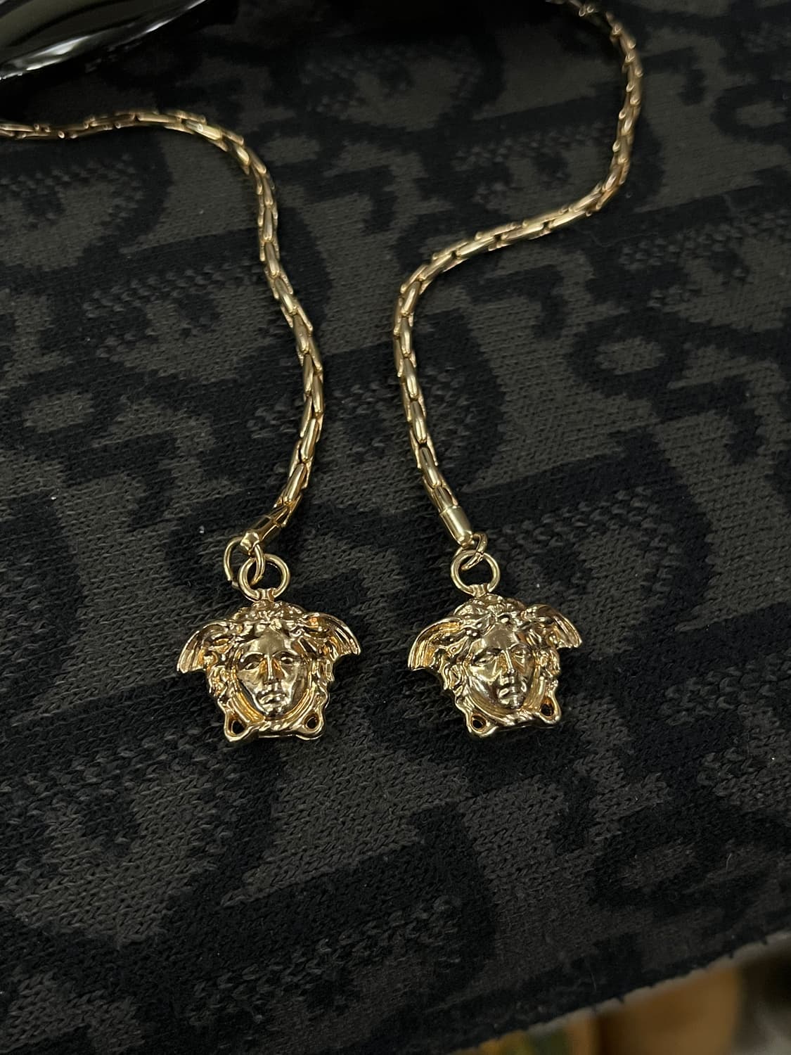 90s Versace Medusa Chain Arm Shade 상품이미지5