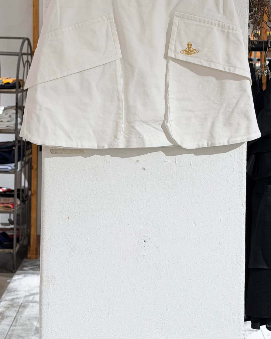 비비안 웨스트우드 화이트 앵글로매니아 골프 미니 스커트 상품이미지3