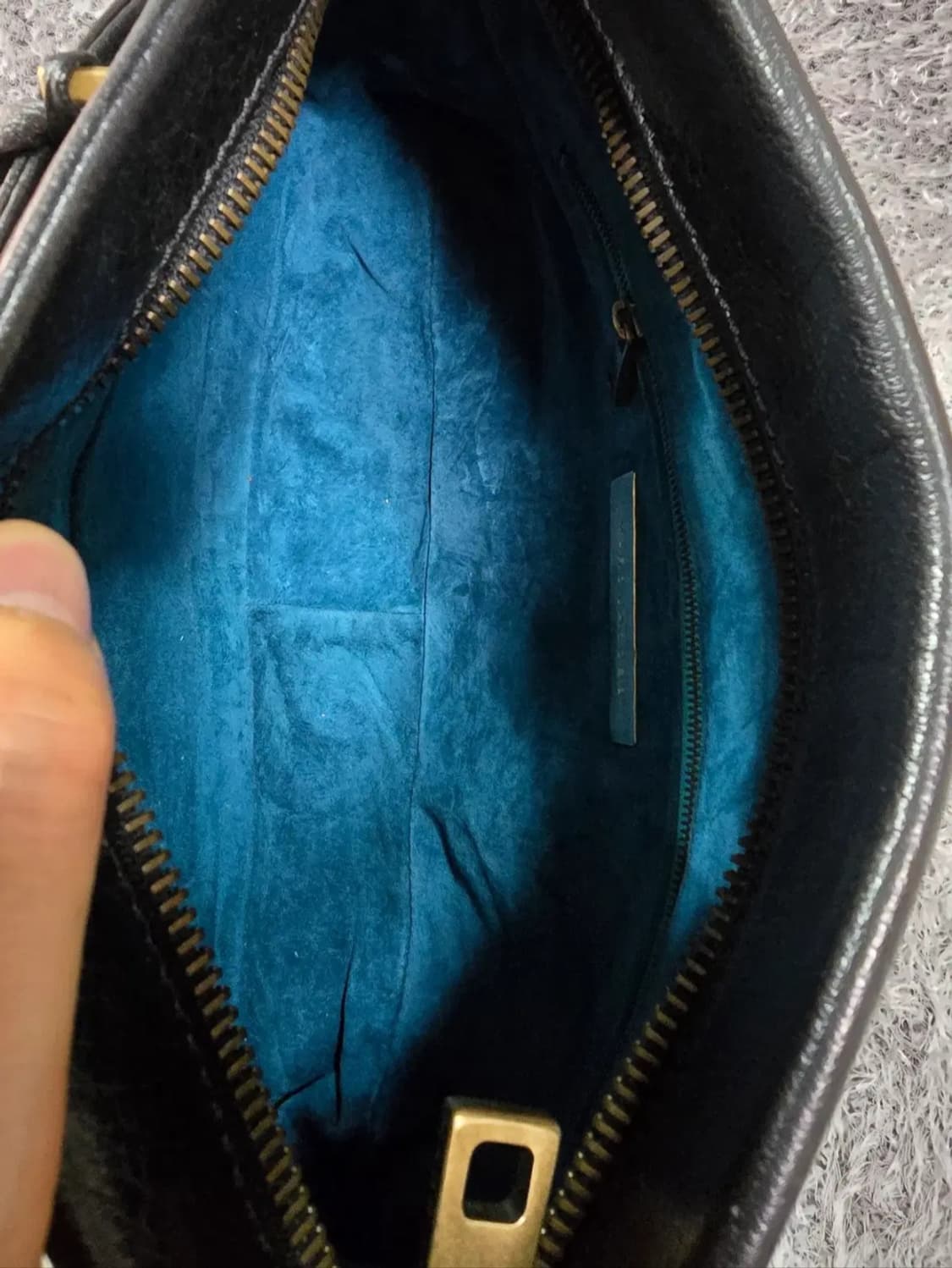 마크제이콥스 레더 숄더백 상품이미지8