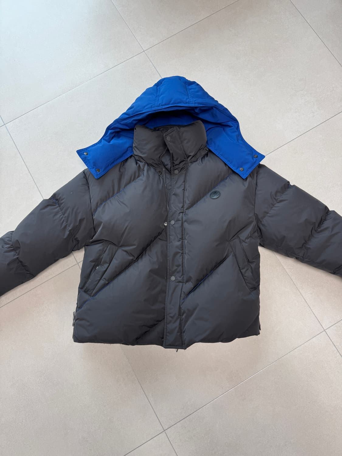 자라 x 아더에러 오버사이즈 패딩 자켓 그레이 상품이미지2