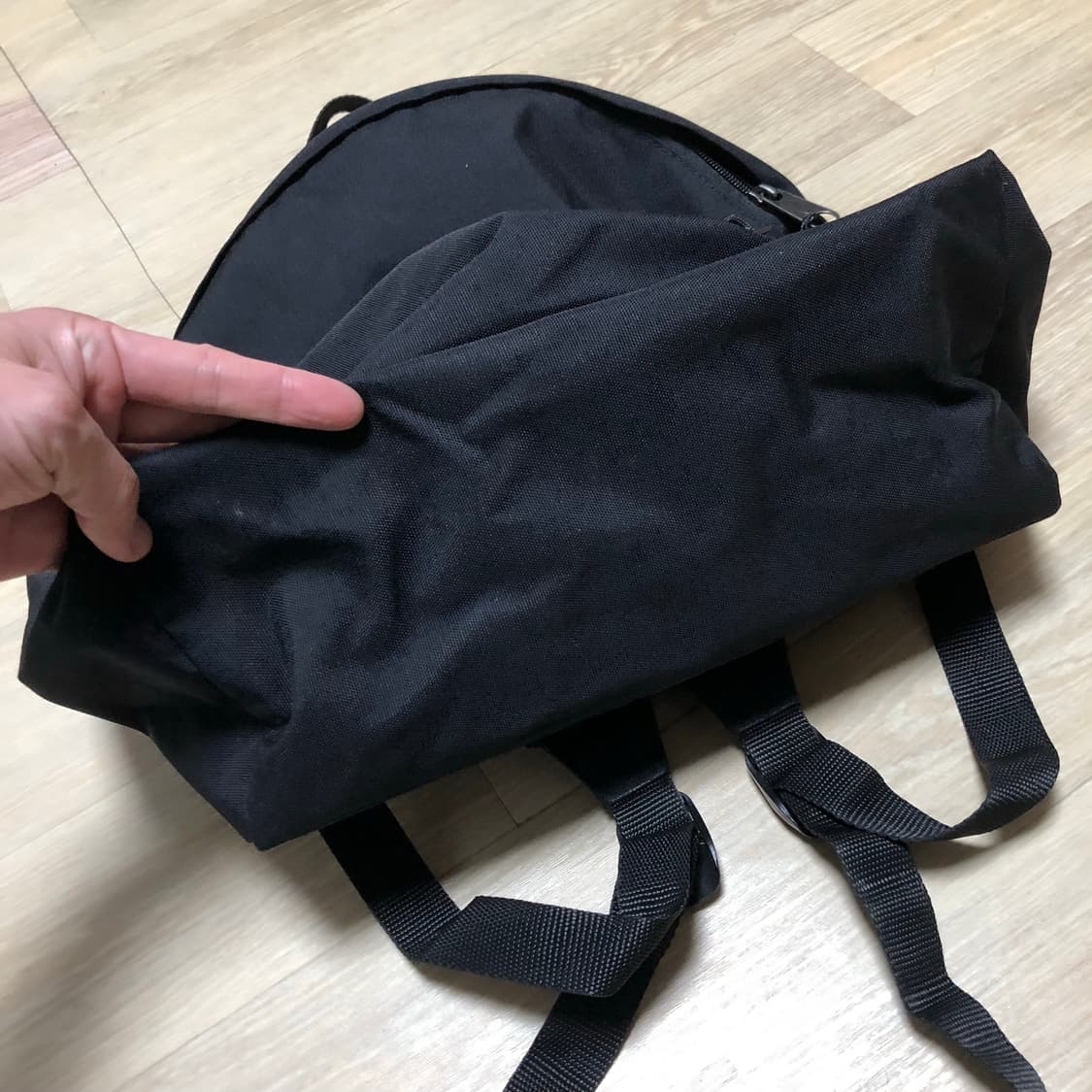 (24L) 이스트팩 EASTPAK 패디드 파커 블랙 백팩 상품이미지10