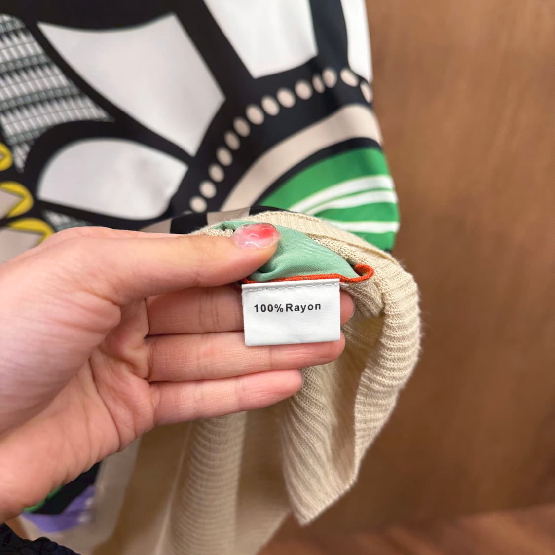 마르니 라운드넥 반팔 니트 프론트 그래픽 아트워크 패턴 디테일 베이지 상품이미지7