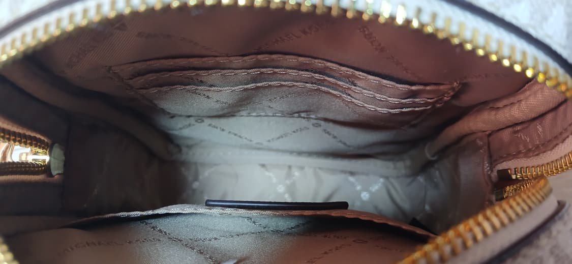 마이클코어스 크로스백 상품이미지7