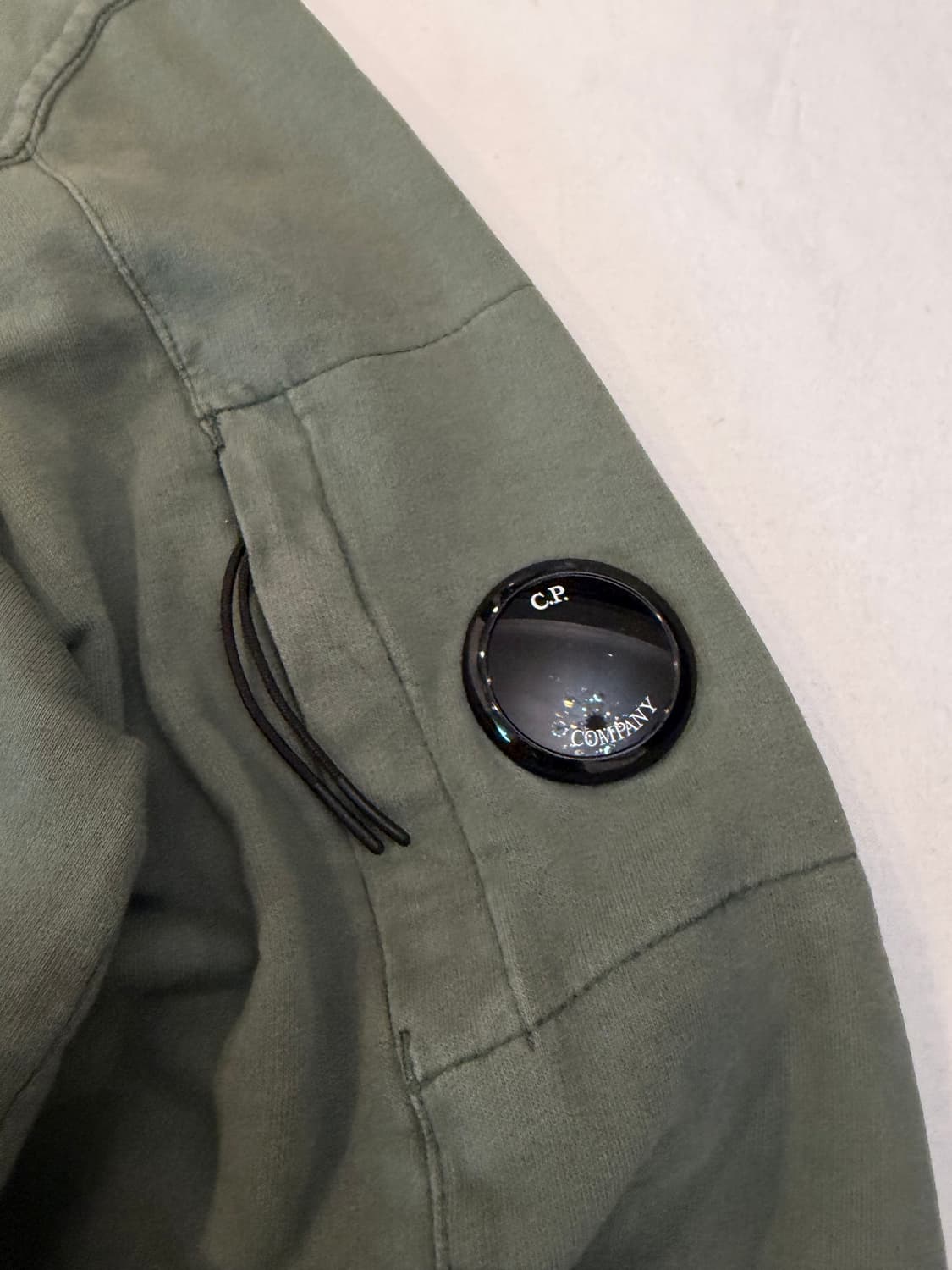21SS CP 컴퍼니 말차맛 맨투맨 스웨트셔츠 올리브 그린 상품이미지2