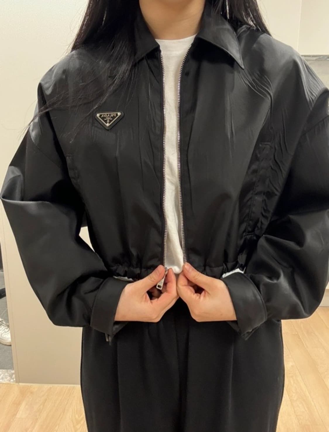 프라다 리나일론 크롭 자켓 38(저는 55반66) 상품이미지2