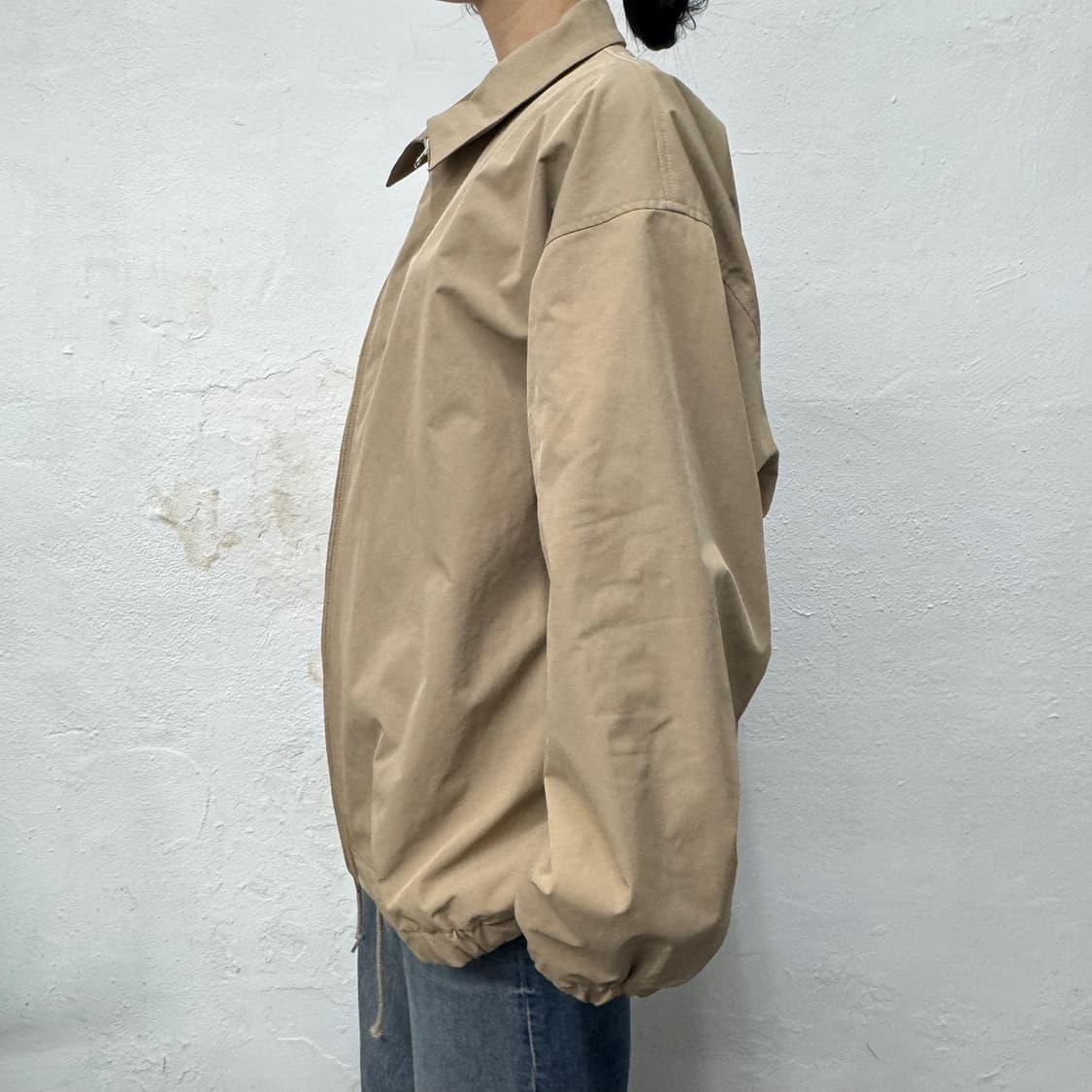 빔즈(BEAMS) 베이지 코튼 더블 집업 드로우 코드 빅실루엣 블루종 상품이미지2