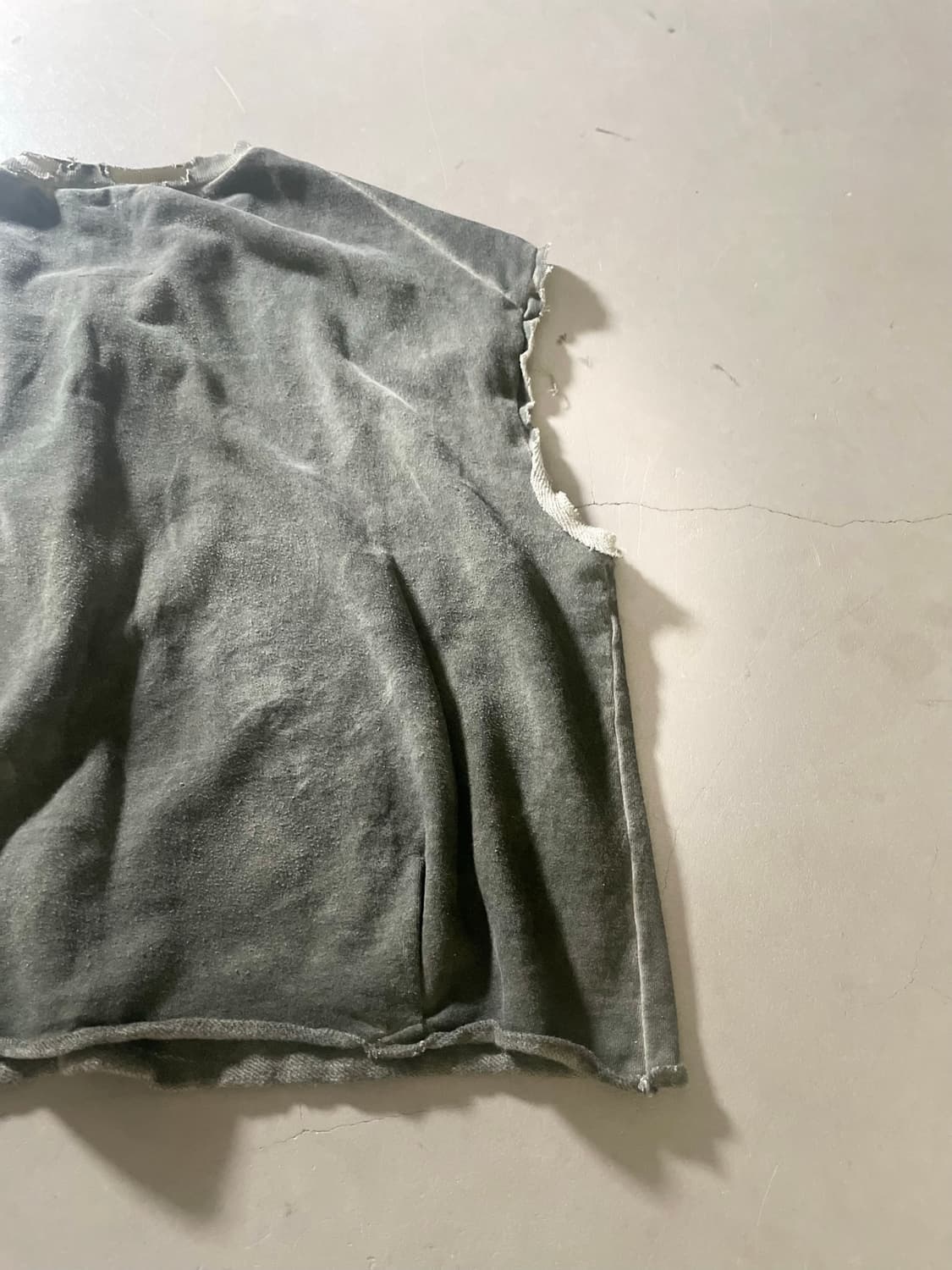 KZ ATELIER Cut-Off Vintage Sweat Vest 상품이미지5