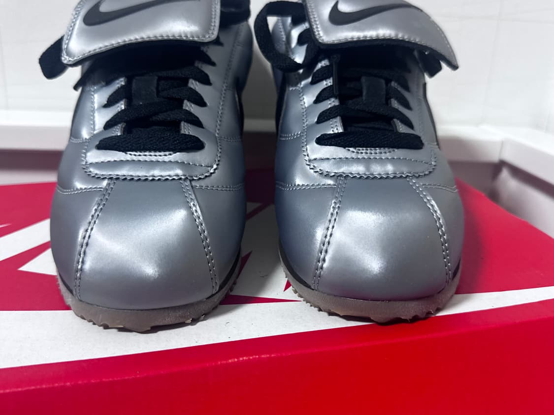 나이키 코르테즈 메탈릭 250 상품이미지3