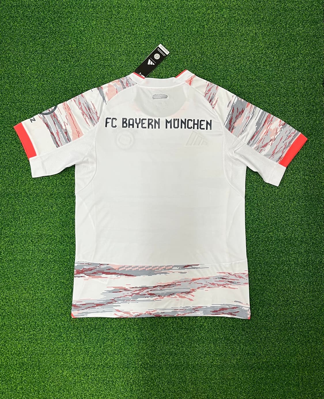 #25-26 FC 바이에른 뮌헨 AWAY KIT# 상품이미지2