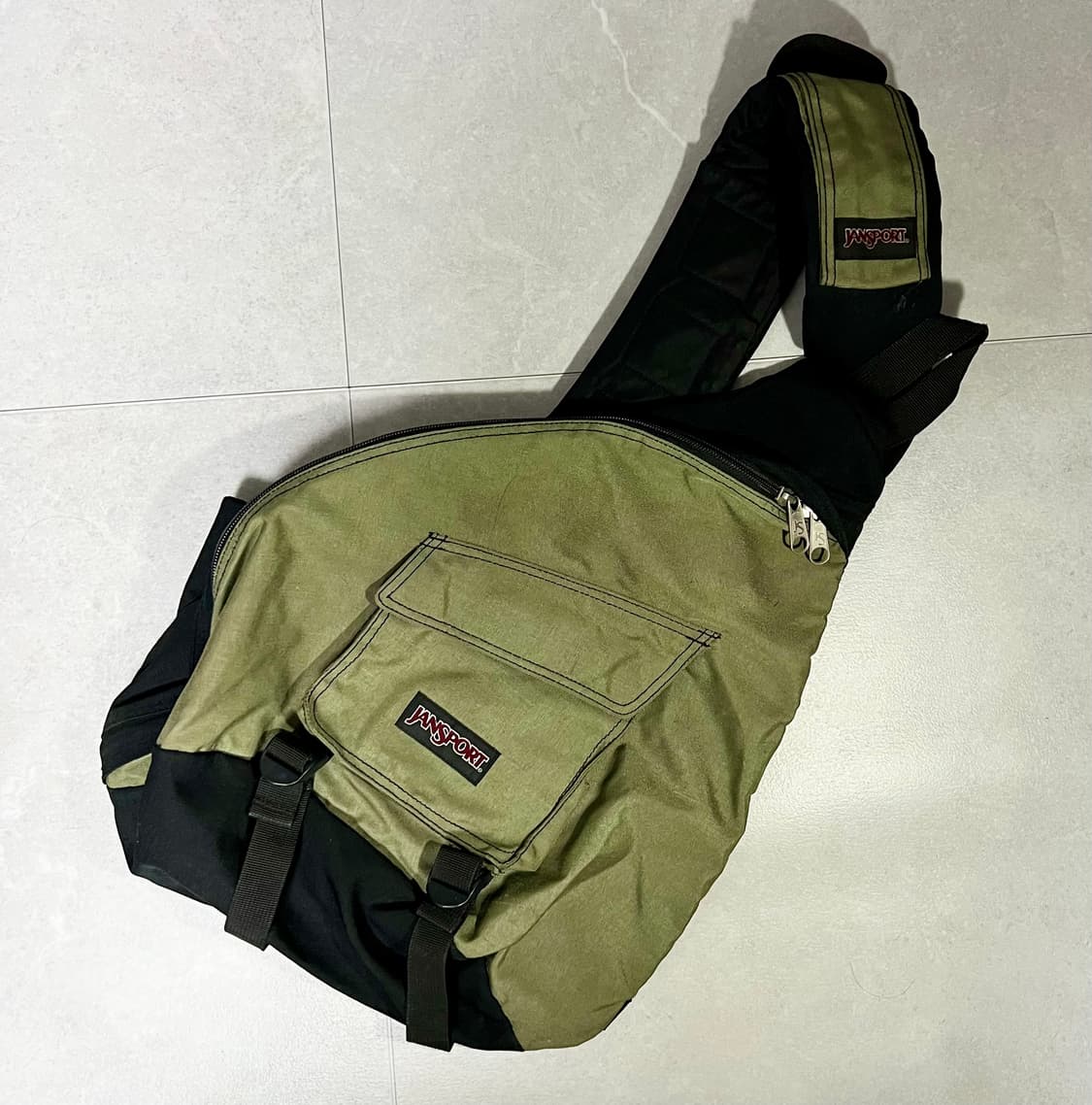 잔스포츠 Y2K 빈티지 카키 슬링백 상품이미지1
