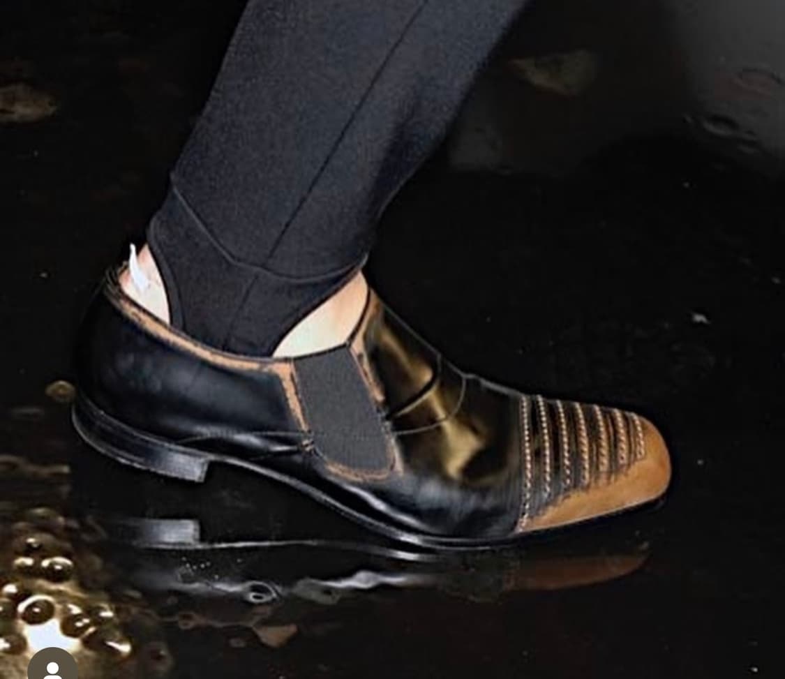 Prada 07fw distressed loafer uk9 상품이미지1