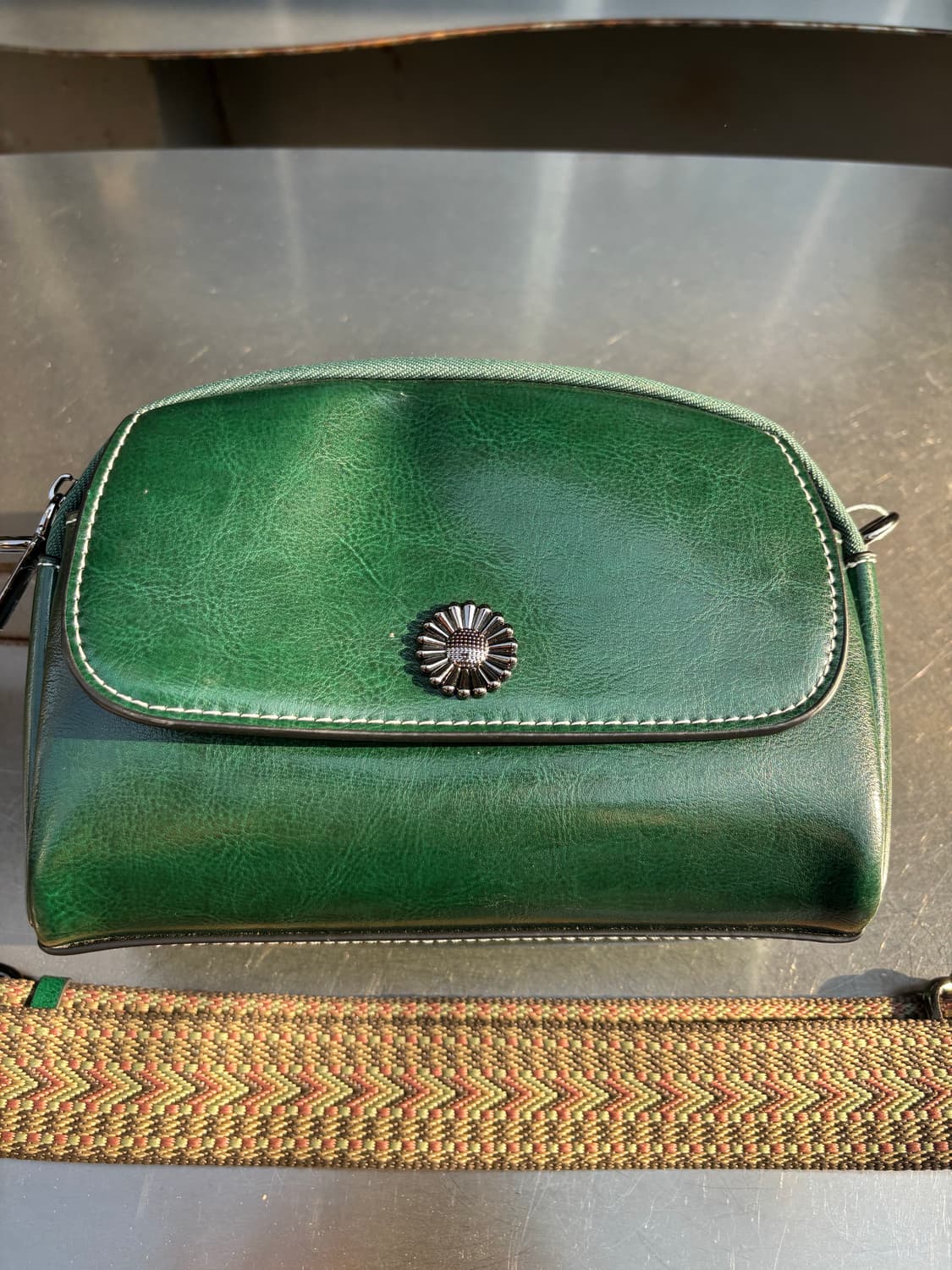 히피 에메랄드 레더 썬플라워 크로스백 상품이미지2