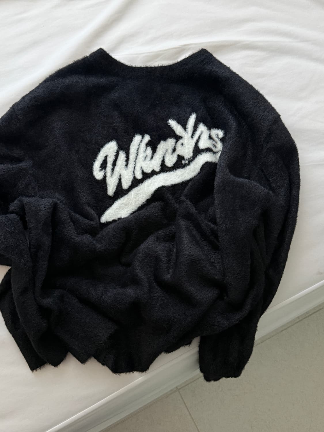 위캔더스 플레이보이 니트 블랙  상품이미지2