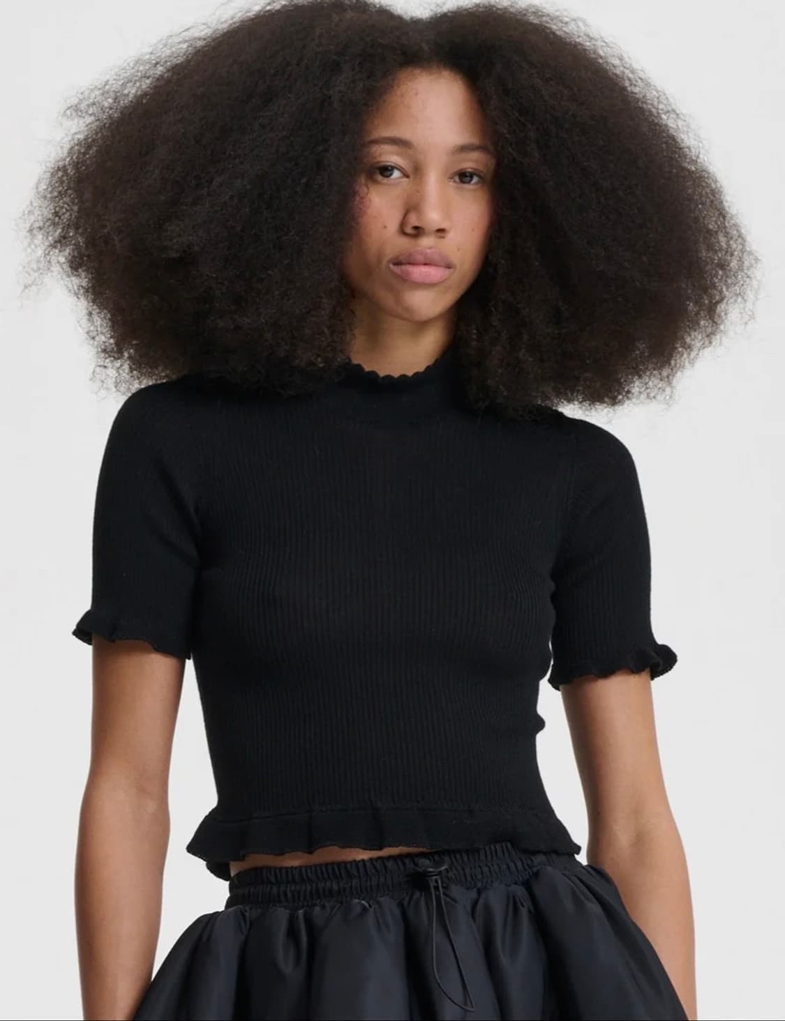 [6,8]세실리에 반센 BENTLEY 프릴 탑/블랙 상품이미지1