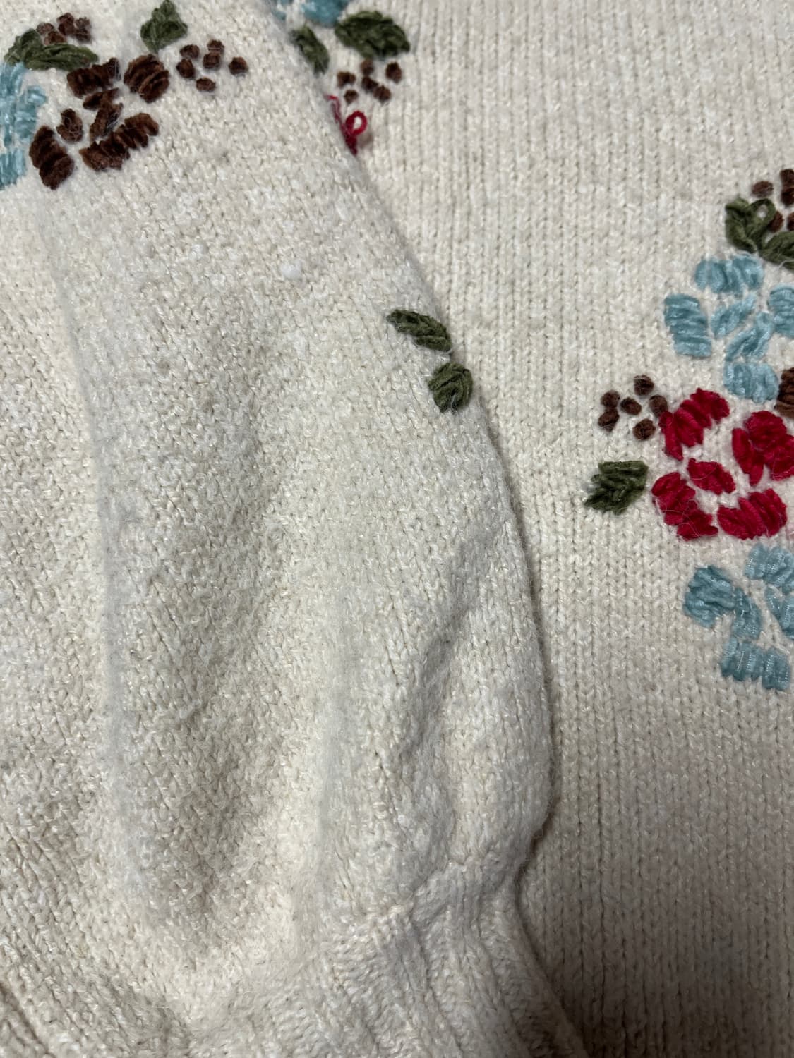 자수 후드 니트 상품이미지3