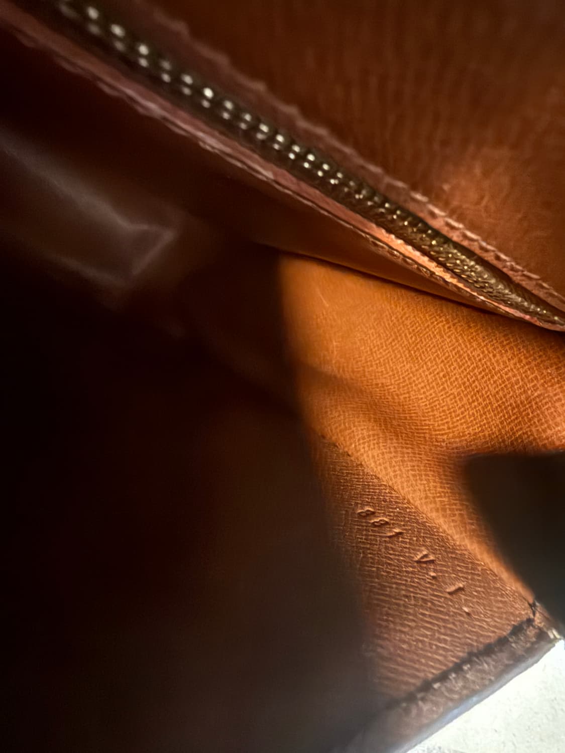 정품 루이비통 생클라우드 숄더백 팝니다 상품이미지9