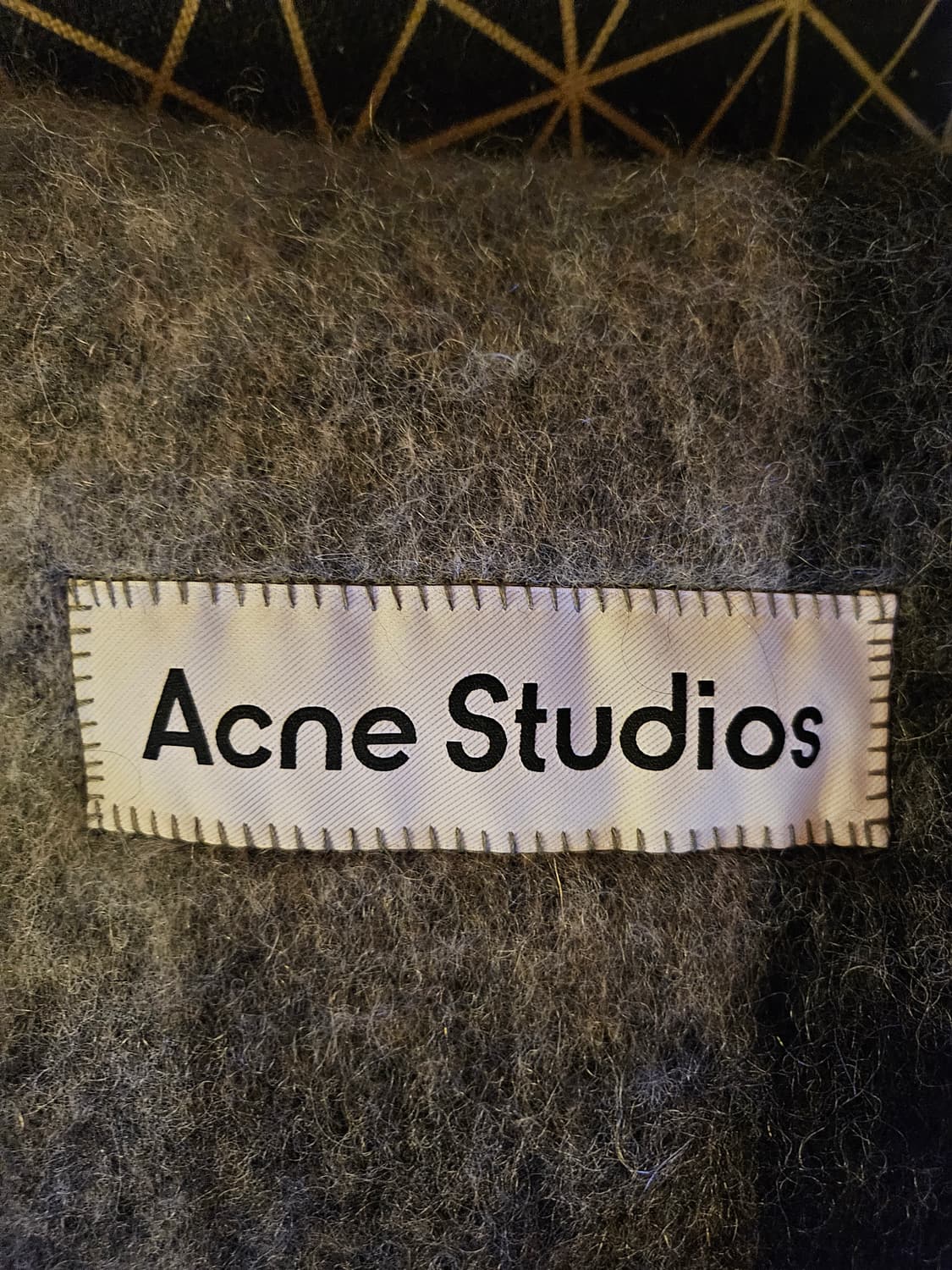정품 구매내역O] 아크네 스튜디오 모헤어 스카프 그린 그레이 블랙 상품이미지5