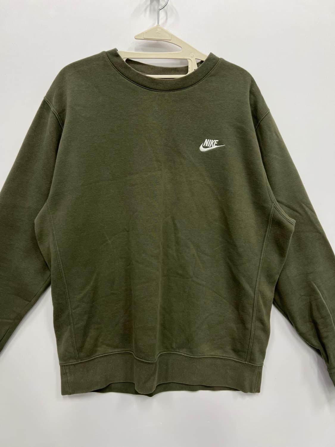 나이키 녹색 맨투맨 상품이미지1