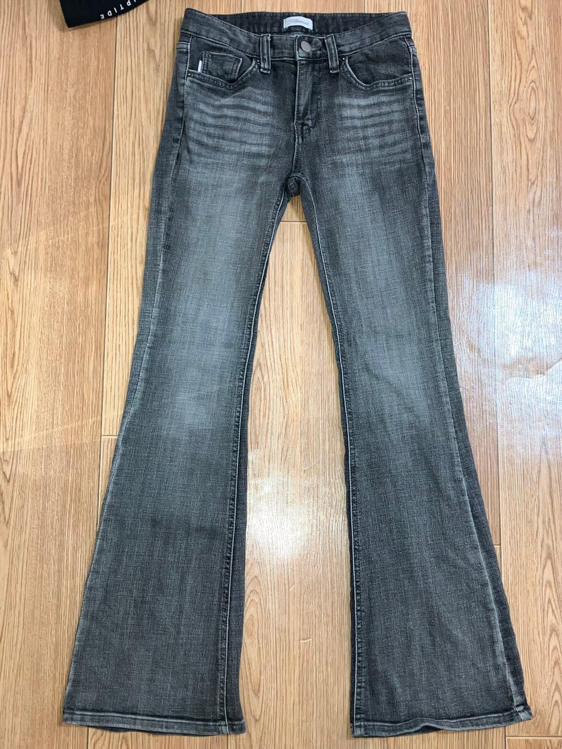 클리시어 프로스팅 세미로우라이즈진 그레이쉬데님팬츠그레이워싱 상품이미지2