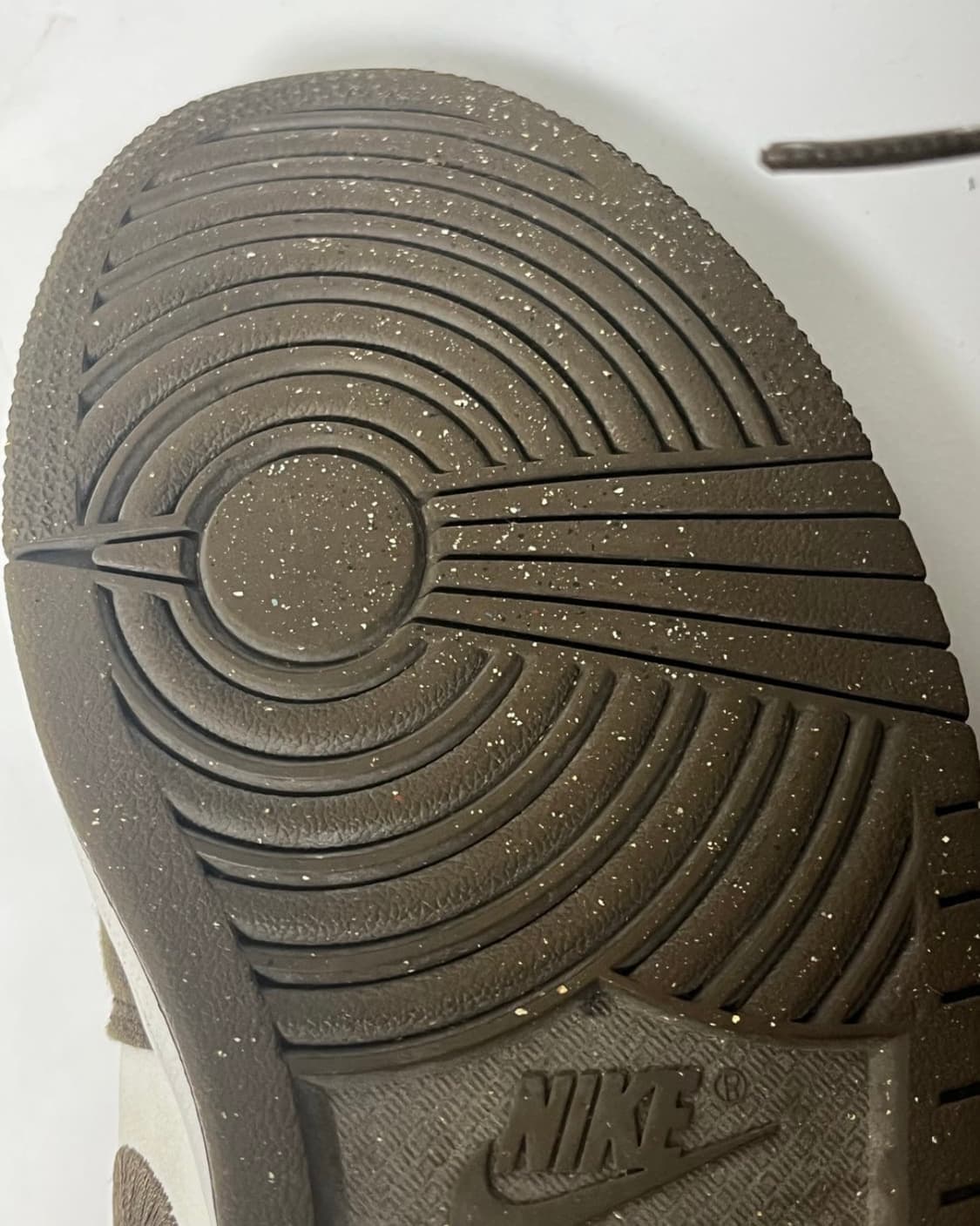 나이키 조던1 로우 se 라이트 올리브 240 상품이미지7