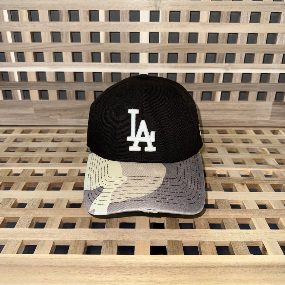 뉴에라 LA 다저스 카모 바이저 캡 상품이미지1