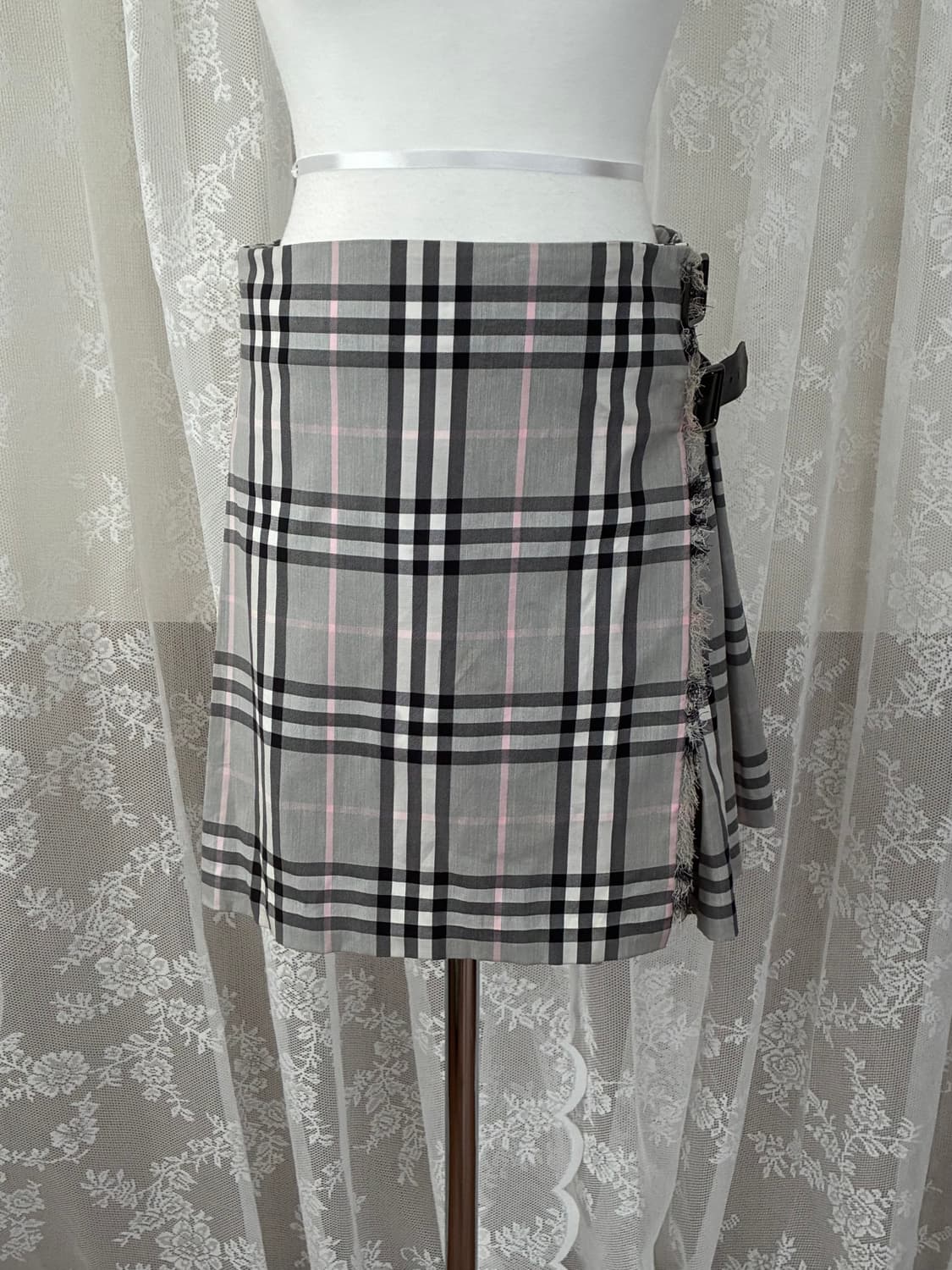 M) 00s 버버리 노바체크 버클 스커트 그레이 상품이미지2
