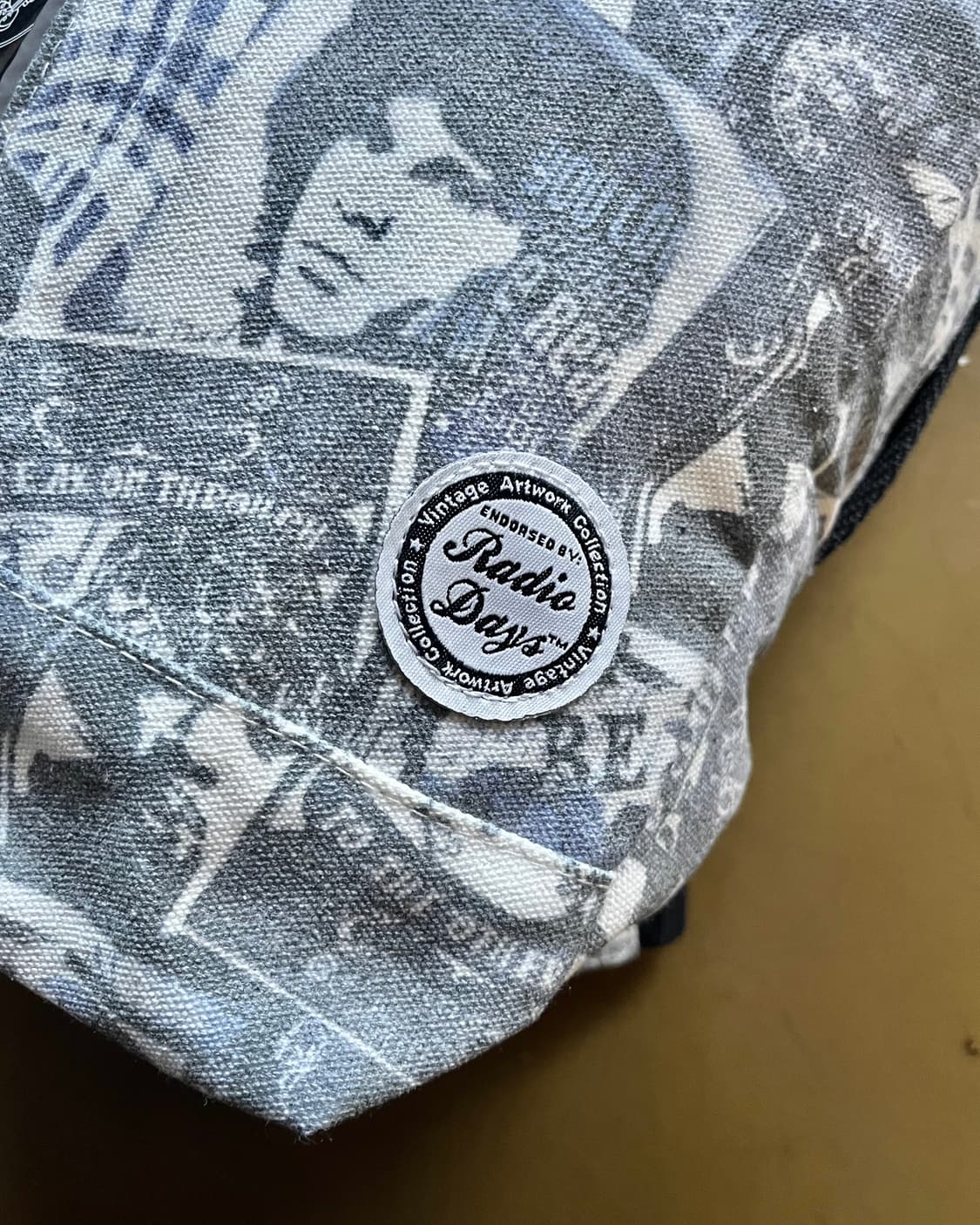 Radio Days 'The Doors' Print Sling Bag 상품이미지6